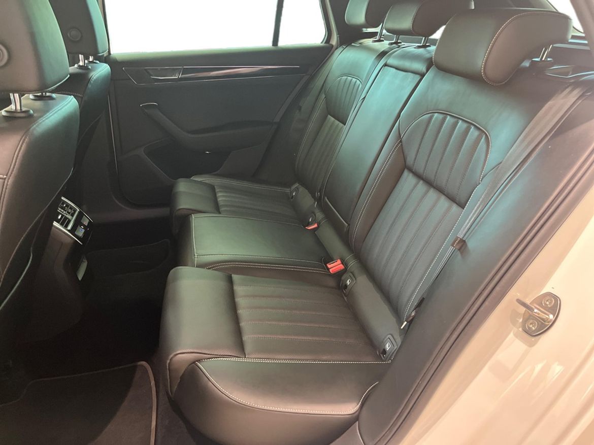 Škoda Škoda Superb Kombi — bild 19