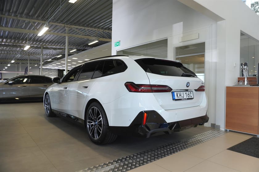 Bild 4 av BMW 530e Touring 
