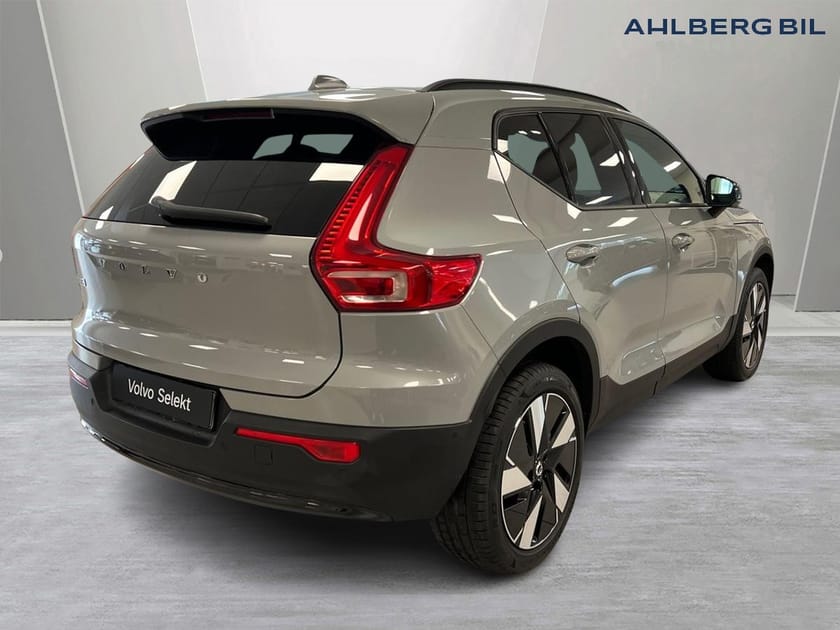 Bild 5 av Volvo EX40 Single Motor Extended Range R Core SE Dragkrok Halvautomatisk, Parkeringskamera 360, Apple Carplay, Google Maps