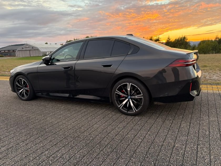 Bilde 4 av BMW i5 M60 xDrive Sedan