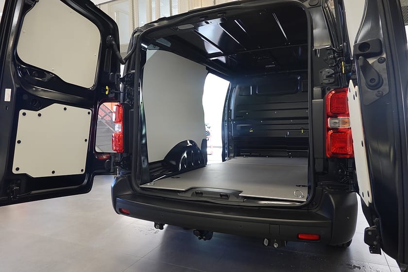 Bild 5 av Fiat Scudo Skåpbil Maxi L3 145HK AT Nordic / Dubbla skjut / Värmare