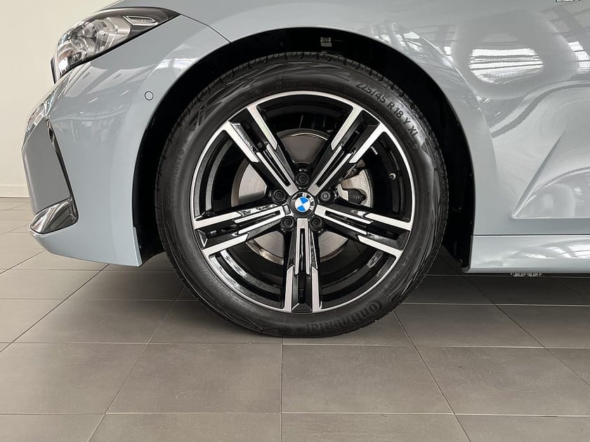 Bild 4 av BMW 320d xDrive Touring 320 M Sport Drag Rattvärme ParkAssist