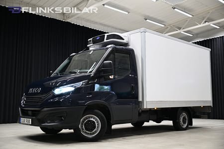 Iveco Daily 35-140 Chassi Cab 136HK Automat|Volymskåp|Bakgavellyft|Kylbil|Moms|SeUtr!