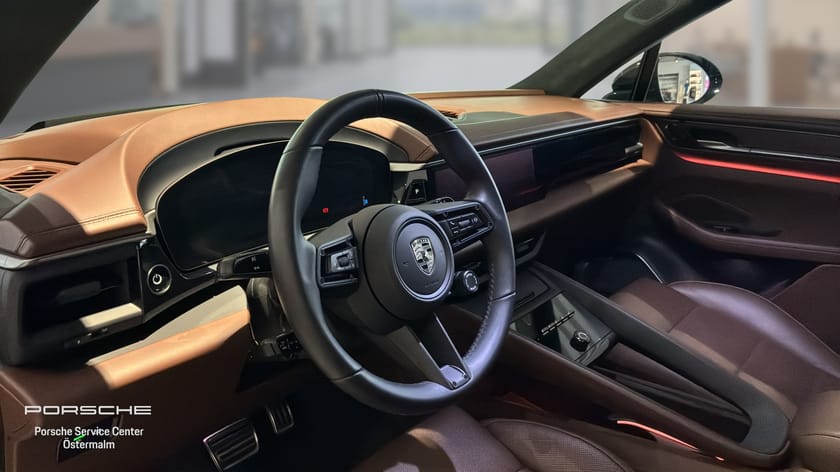Bild 3 av Porsche Macan Turbo PTS / Brewstergreen