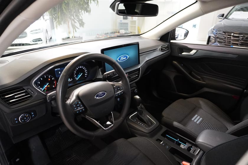 Bild 2 av Ford Focus Active 1.0 Ecoboost, 125hk Backkamera Rattvärme