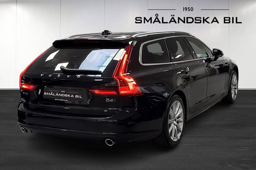 Bild 4 av Volvo V90 D4 AWD Geartronic Momentum 190hk