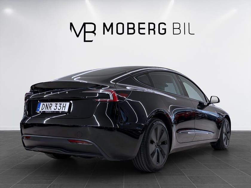 Bild 4 av Tesla Model 3 Standard Range 283hk Pano läder Navi B-Kamera