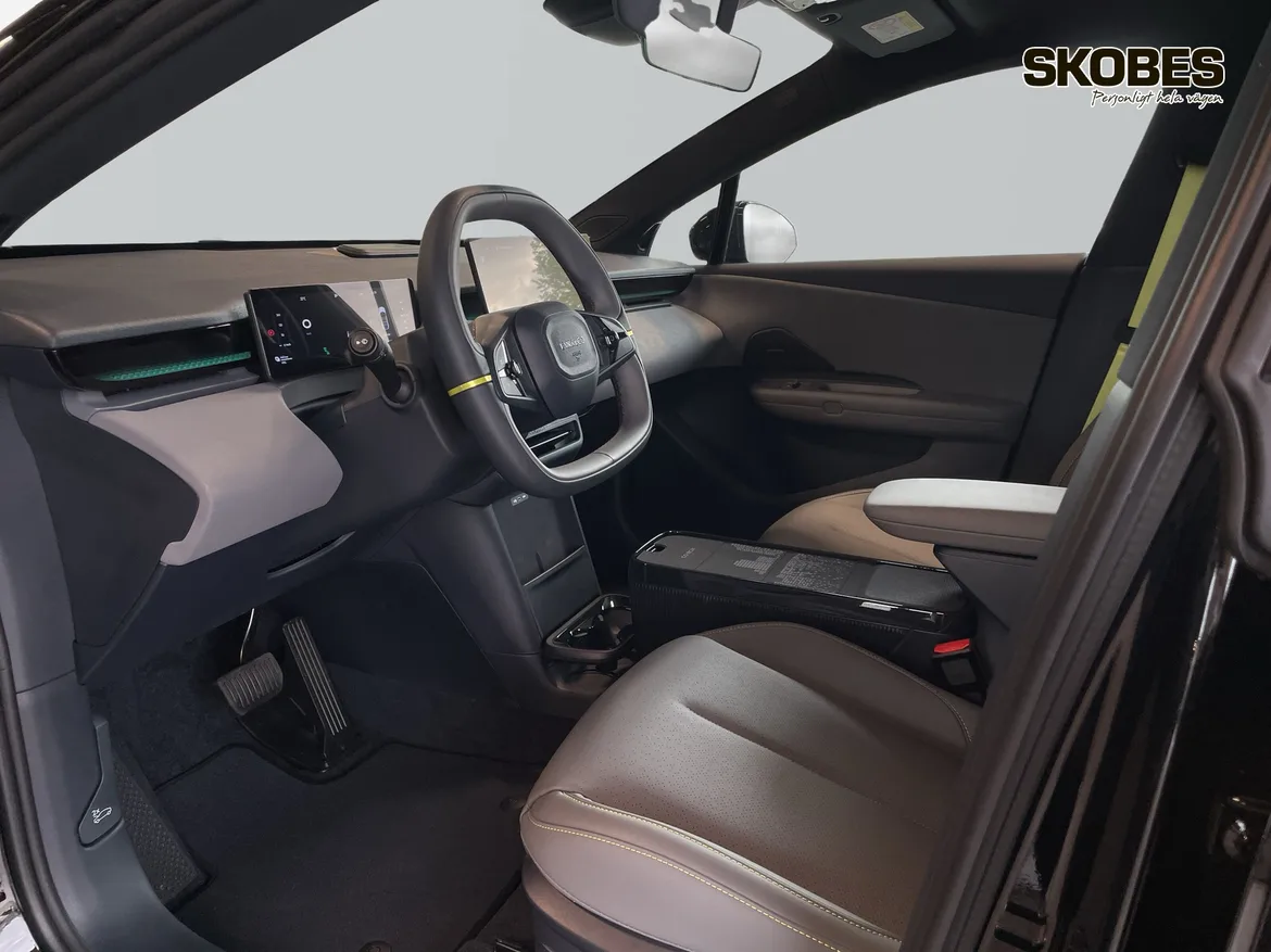 Lynk & Co 02 EV