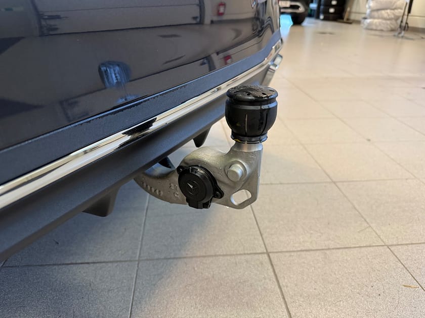 Bild 4 av Mercedes-Benz C 300 T de 4MATIC 9G-Tronic AMG Line Euro 6