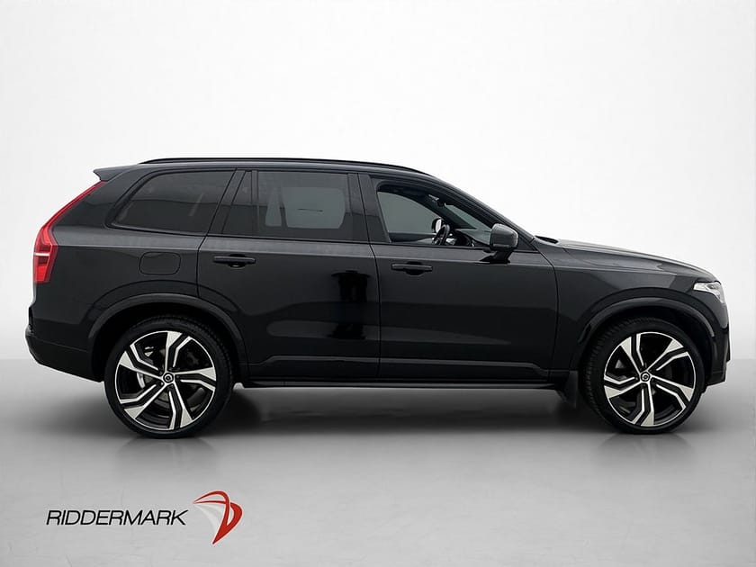 Bild 4 av Volvo XC90 B5 AWD R-Design 7-Sits B&W Pano Luft Drag HUD 360