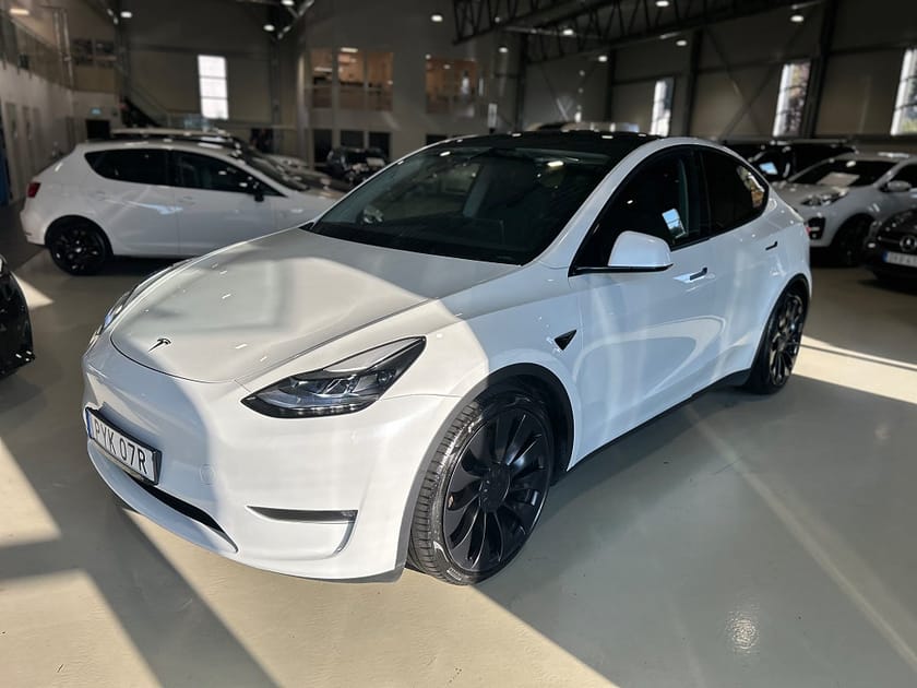 Bild 1 av Tesla Model Y Performance
