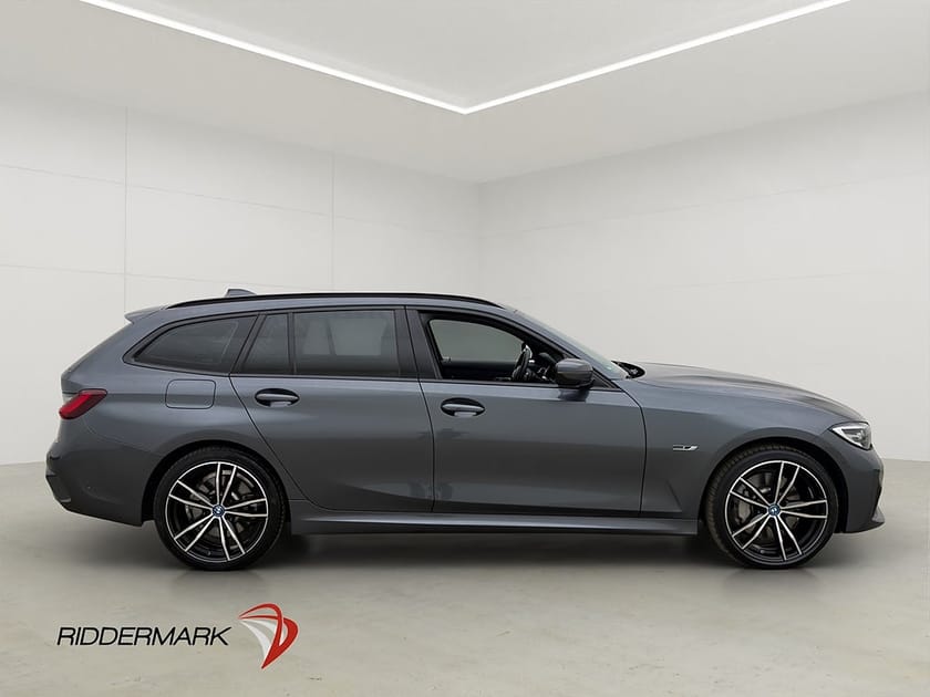 Bild 5 av BMW 330e xDrive Touring M Sport Kamera Navi CarPlay Adaptiv