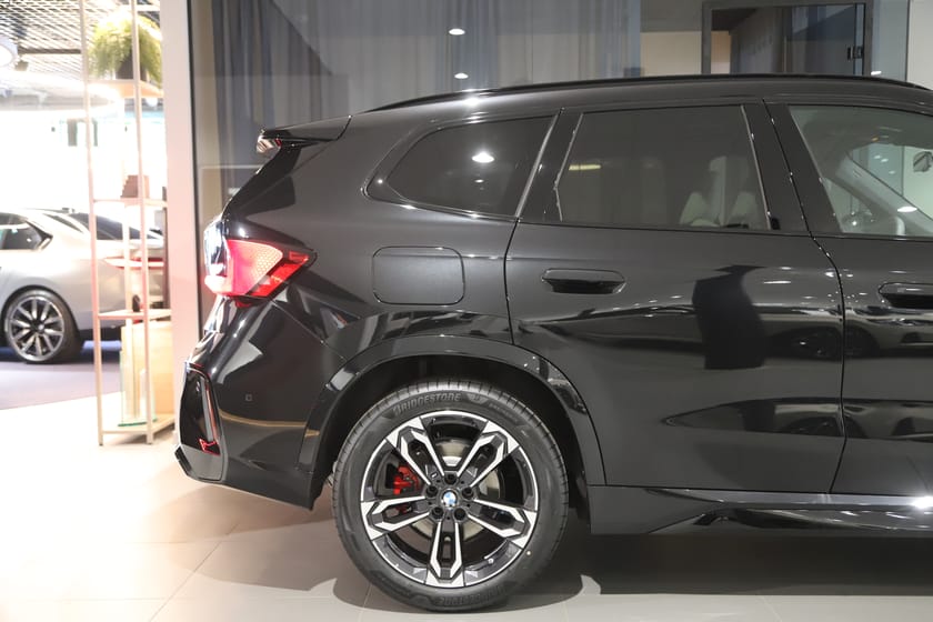 Bild 4 av BMW X1 xDrive25e xDrive 25e / M Sport PRO / Panorama / Premium / 19"