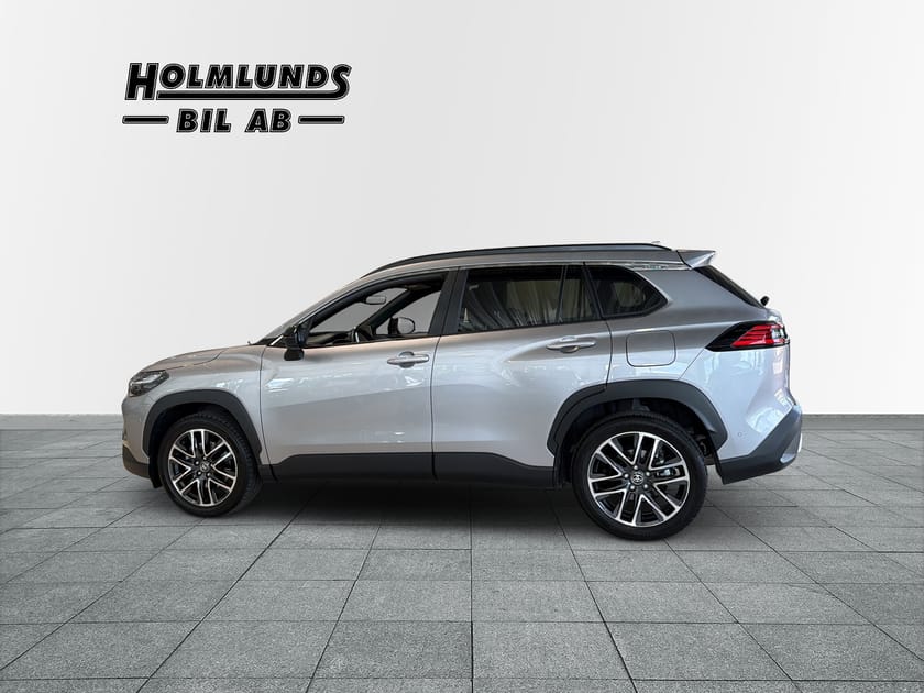 Bild 3 av Toyota Corolla Cross Hybrid AWD-i 2,0 197 hk Executive skyview