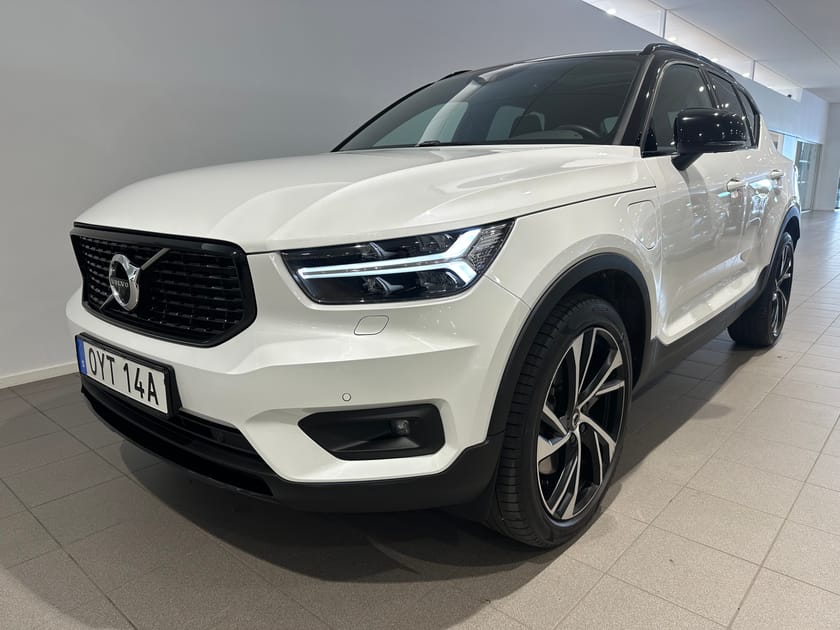 Bild 1 av Volvo XC40 Recharge T4 R-Design/ Dragkrok/ panoramatak/ 360 Kamera