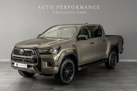 Toyota Hilux Dubbelhytt Invincible Doublecab Dragkrok Facelift / Hemleverans /