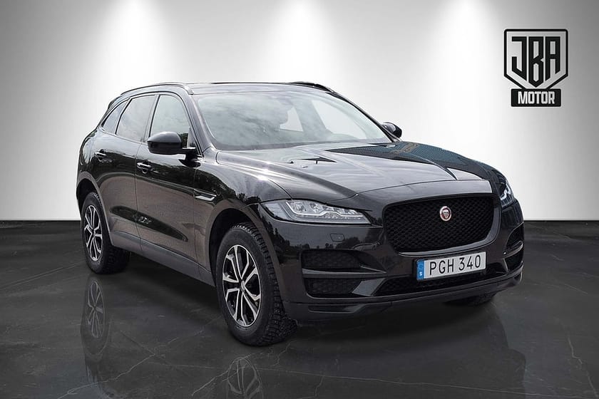 Bild 1 av Jaguar F-Pace 20d AWD Euro 6 MOMS LEASBAR 4,99% RÄNTA!