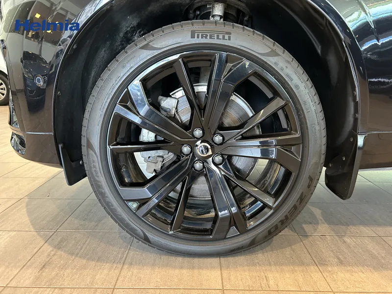 Bild 10 av 14 – Volvo XC60 T8 Ultra Black Edition