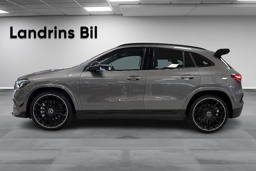 Bild 3 av Mercedes-Benz AMG GLA 35 4MATIC Pano Värmare 360Kamera Distronic HUD