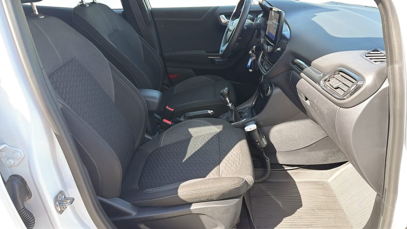 Bild 3 av Ford Puma TITANIUM 1.0 ECOBOOST|Backkamera|Dragkrok|Låg skatt|