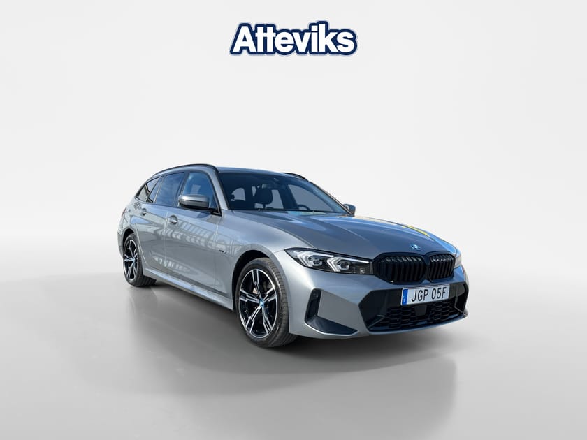 Bild 1 av BMW 330e xDrive Touring M-Sport Drag/Värmare/Adaptiv farthå