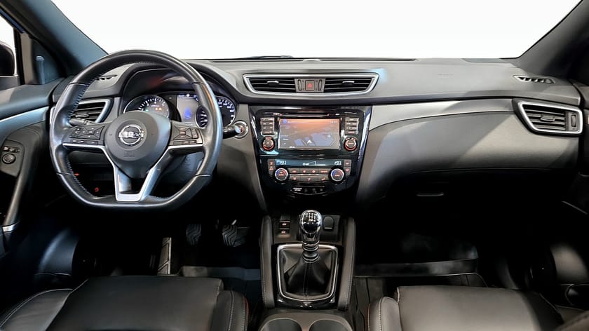 Bild 4 av Nissan Qashqai DIG-T 115 TEKNA+ 6M/T BOSE  / PANORAMA