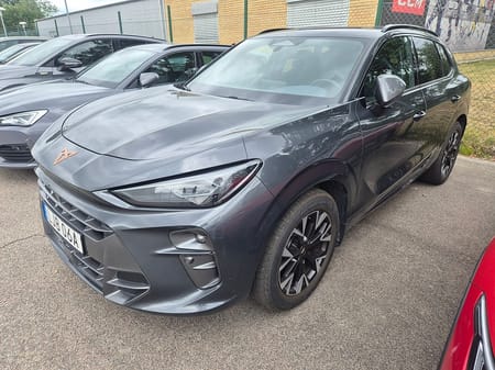 CUPRA Terramar eTsi 150HK