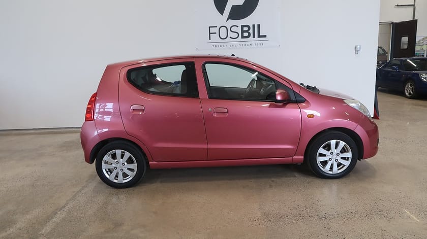 Bild 3 av Suzuki Alto *RÄNTEKAMPANJ 3.45%* 1.0 DOHC SoV Nybesiktad
