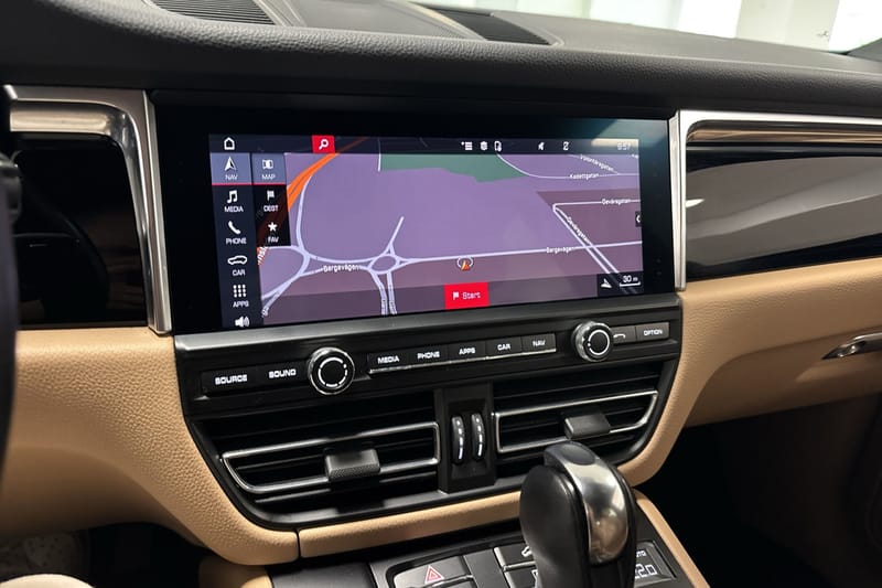 Porsche Macan S