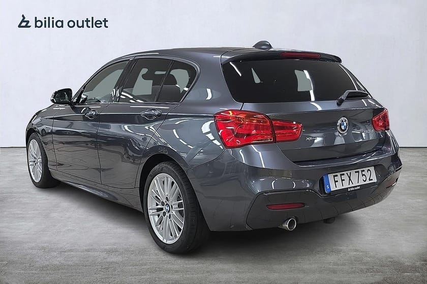 Bild 4 av BMW 118d xDrive 5-dörrars M Sport Skinn Dragkrok