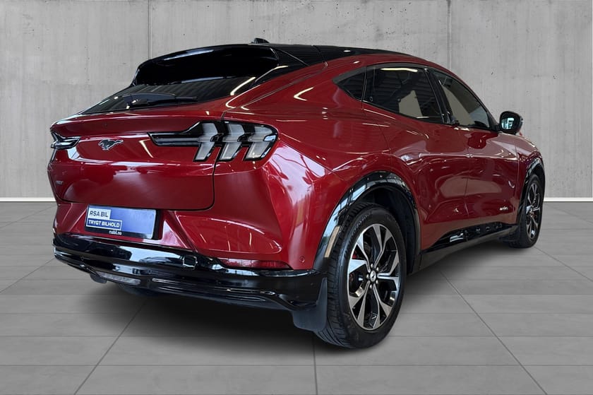 Bilde 4 av Ford Mustang Mach-E Long Range AWD LR Pano Skinn 360 +++