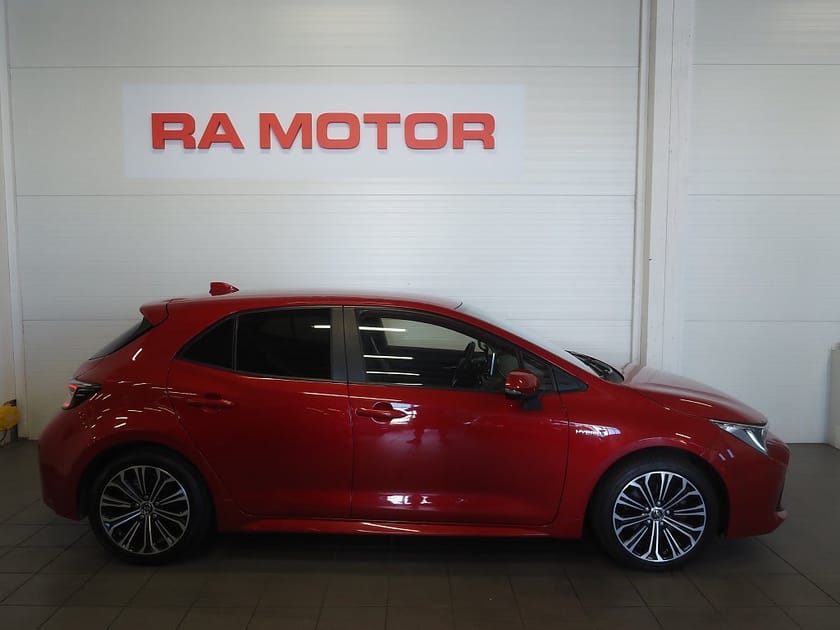 Bild 4 av Toyota Corolla Hybrid 2.0 e-CVT 184hk Style | Backkamera |