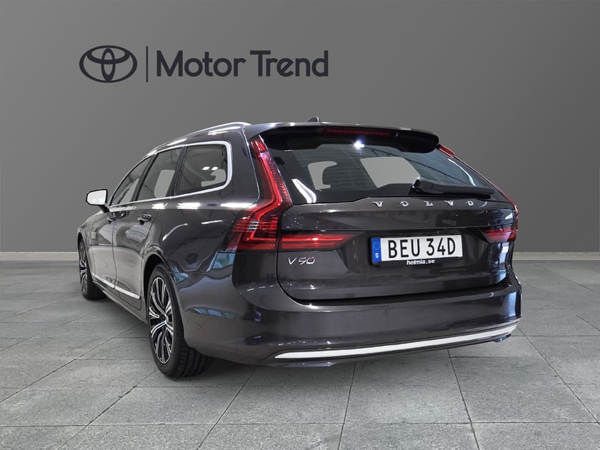 Bild 5 av Volvo V90 Recharge T6 AWD Geartronic Momentum