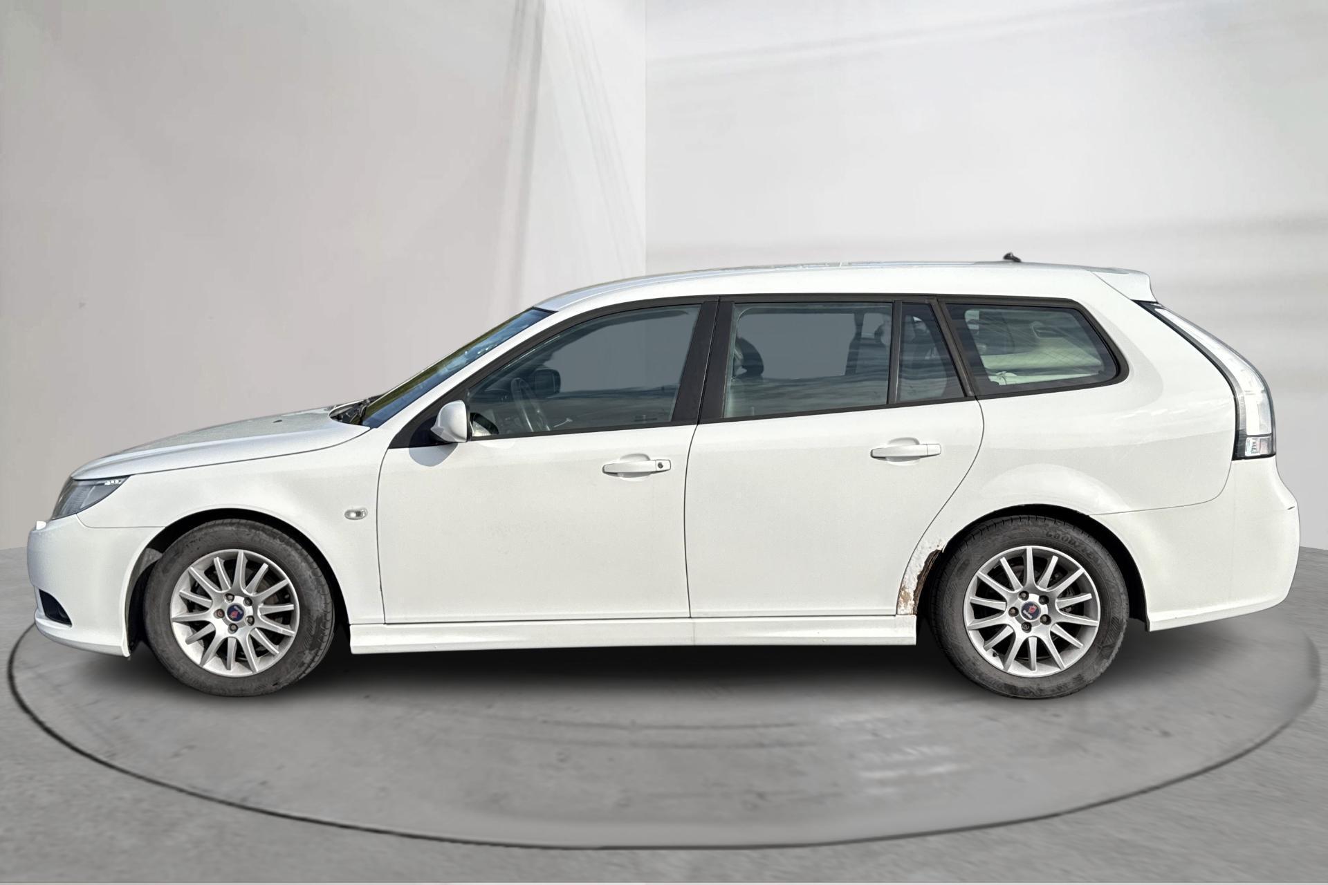 Saab 9-3 SportCombi 1.8t Biopower 2011, bild 2/10