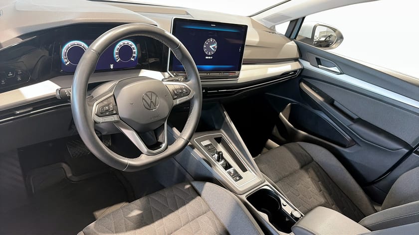 Bild 3 av Volkswagen Golf Sportscombi LIFE eTSI 150 DSG Drag/Värmare