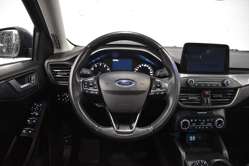Bild 2 av Ford Focus Active Kombi 1.0 Aut AdaptivF Rattv Navi