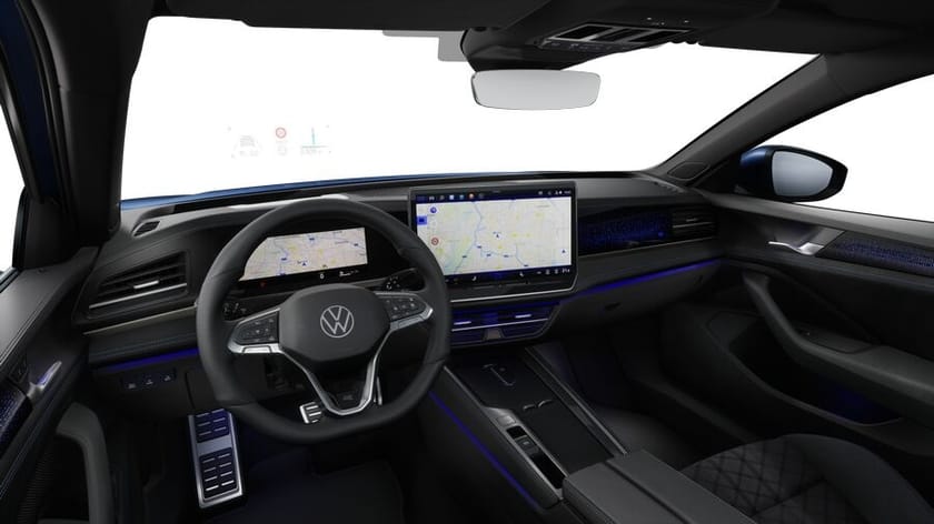 Bild 3 av Volkswagen Passat Variant eHybrid (272hk) R-Line Drag Panorama