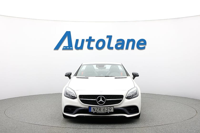 Bild 5 av Mercedes-Benz SLC 200 AMG Glastak, AirScarf, Minnesstolar, Skinn 184hk
