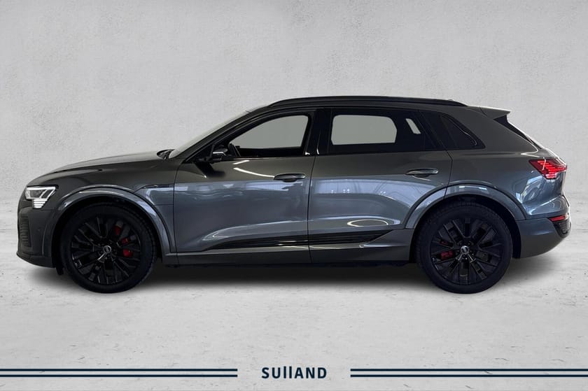 Bilde 2 av Audi Q8 50 e-tron quattro s line plus