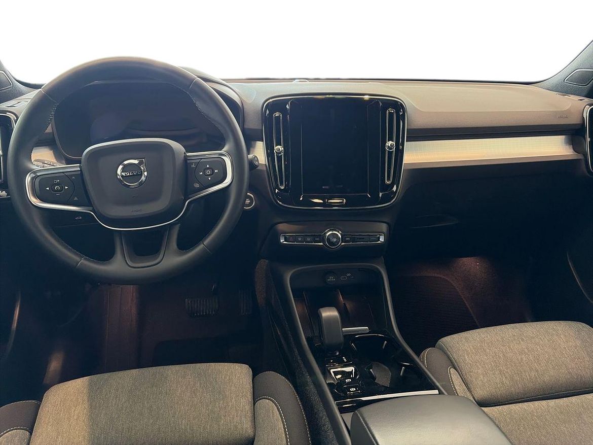Volvo XC40 2025 - miniatyr 10