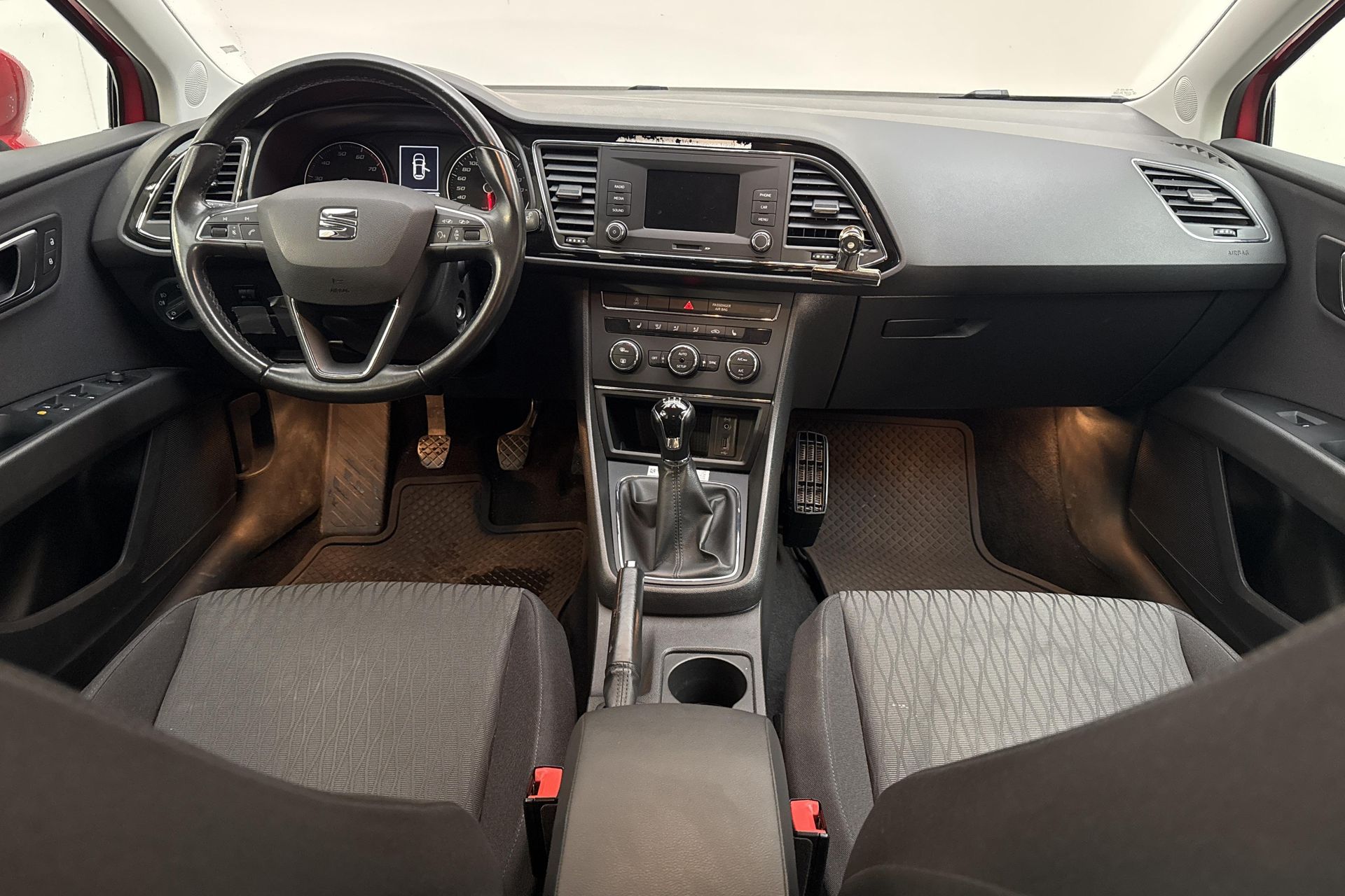 Seat Leon 1.4 TGI 2016, kuva 7/10