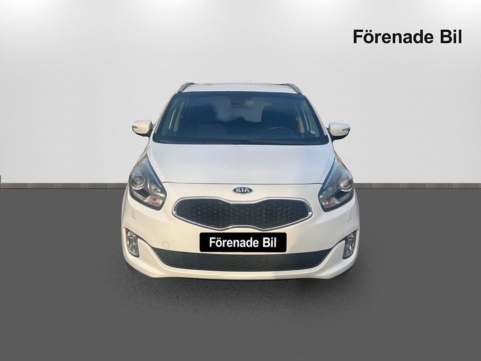 Kia Carens 1,7 CRDI DCT Komfort 7-sits 2015, bild 2/10