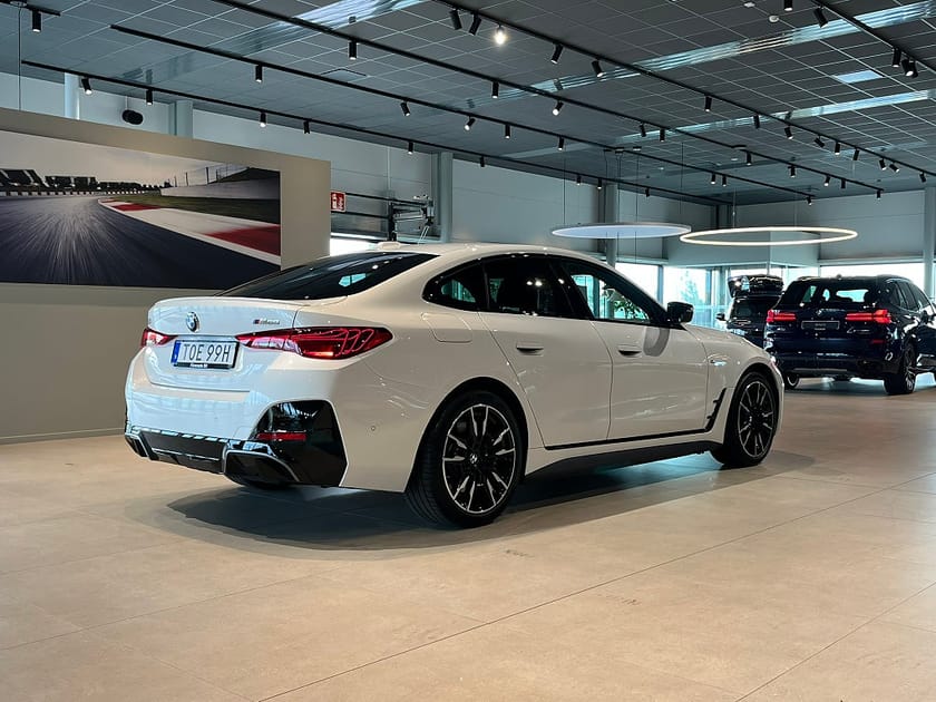 Bild 4 av BMW i4 M60 xDrive Gran Coupé M Sport D/A Pro HK Drag 601hk