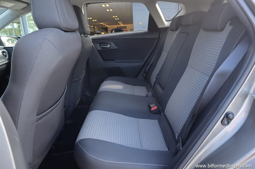 Bild 5 av Toyota Auris Hybrid 1.8 HSD FWD MHEV 136hk Aut Svensksåld