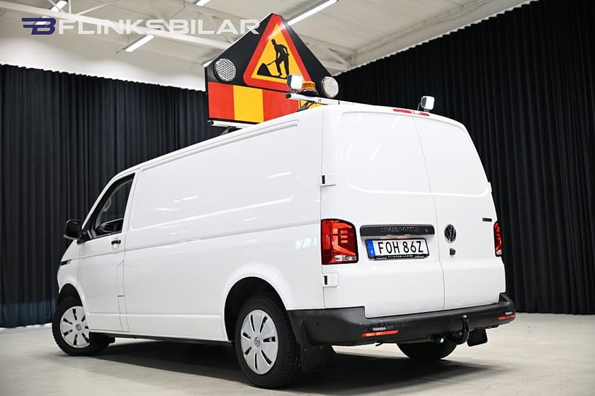 Bild 4 av Volkswagen Transporter 4Motion 150HK L2 Servicebil|Inredd|LED|Leasbar|SeUtr!!