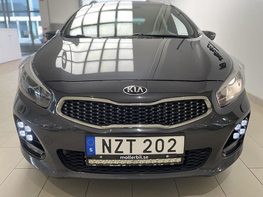 Bild 2 av Kia cee'd_sw SW CRDi 136Hk GT-Line Drag Vinterhjul