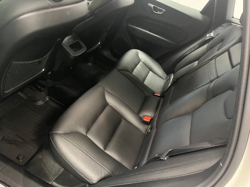 Bild 5 av Volvo XC60 B5 Bensin Momentum SEIII
