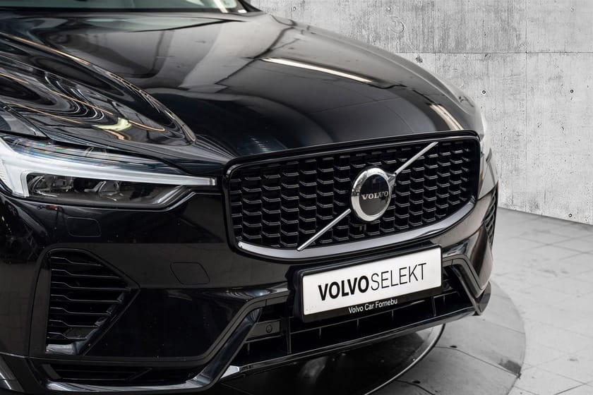 Bilde 3 av Volvo XC60 T6 AWD Plug In Hybrid Plus Dark 350Hk. Hengerfeste!