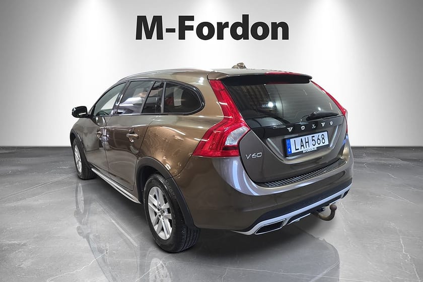 Bild 3 av Volvo V60 Cross Country D3 Business 150hk / Drag / VoC / Navi