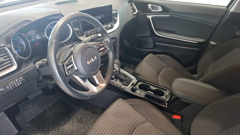 Bild 3 av Kia Ceed Sportswagon Plug-in Hybrid ACTION. Endast 2410 mil! Godkänd